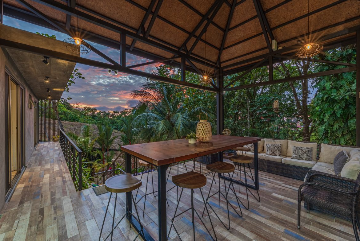 PROPERTY WITH THREE BEDROOM NEAR TO EVERYTHING, IN UVITA – 0.20 ACRES