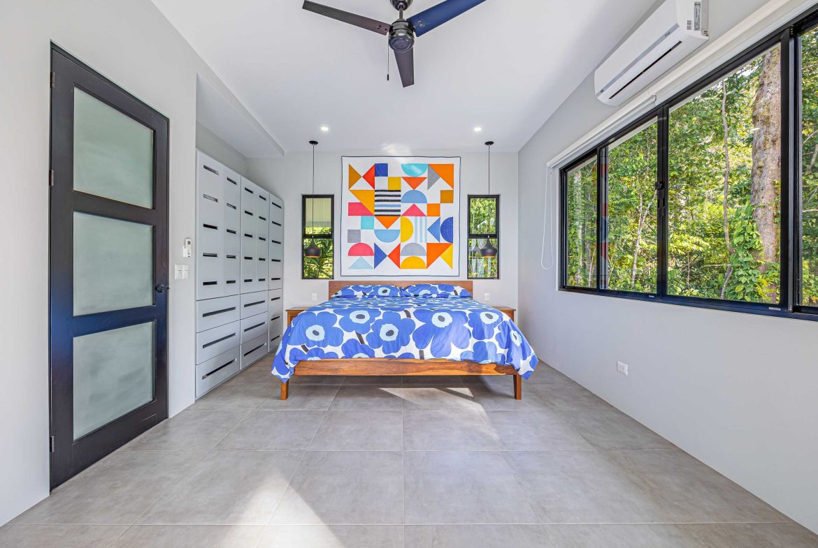 PROPERTY WITH THREE BEDROOM AND PANORAMIC VIEWS OF THE NATURE, IN PORTALON –  1.35 ACRES