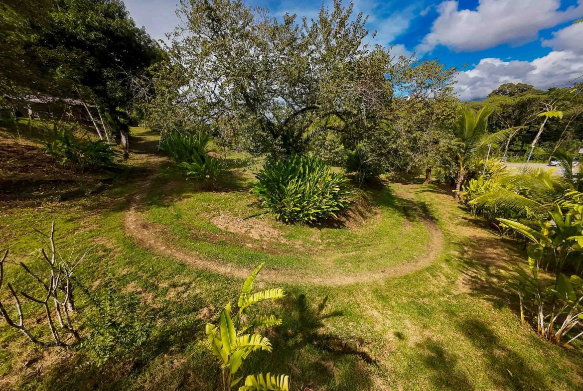 DEVELOPMENT LAND NEAR TO THE CITY AND THE BEACH, IN BAHIA BALLENA – 29 ACRES