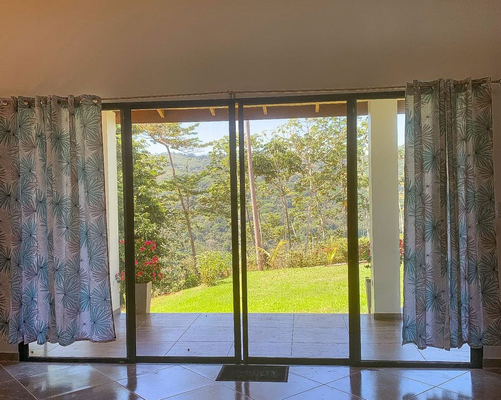 MOUNTAIN PROPERTY WITH A GUEST HOUSE WITH BEAUTIFUL VIEWS OF THE NATURE, IN BARU – 3.53 ACRES