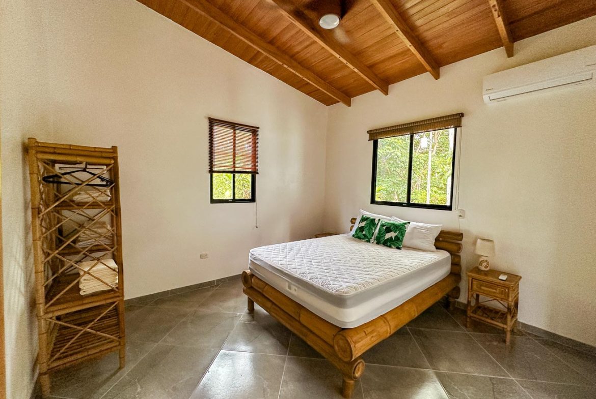 MOUNTAIN PROPERTY WITH A GUEST HOUSE WITH BEAUTIFUL VIEWS OF THE NATURE, IN BARU – 3.53 ACRES