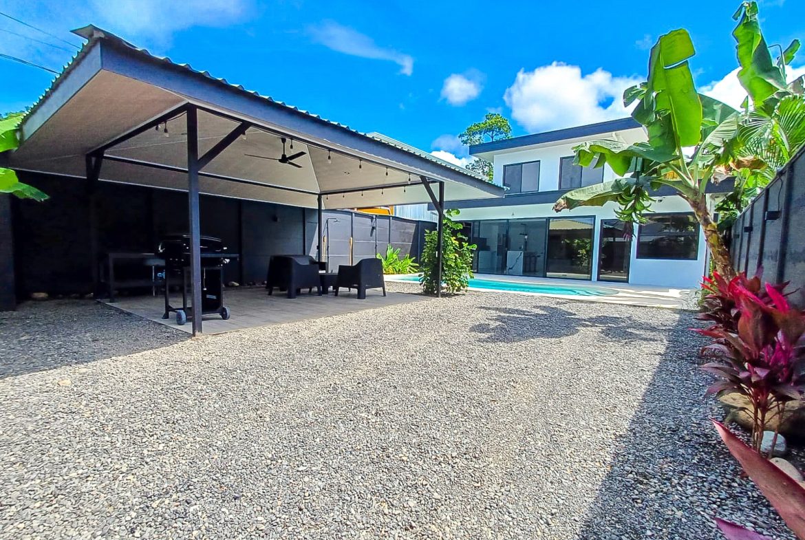 PROPERTY WITH THREE BEDROOMS AND POOL, IN UVITA – 0.07 ACRES, Uvita, Costa Rica — photo 3