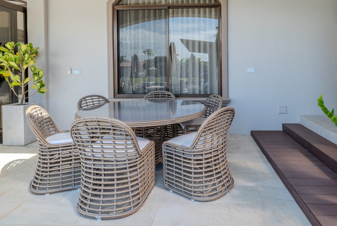 LUXURY PROPERTY WITH SIX BEDROOM, IN PALMARES PEREZ ZELEDON – 0.68 ACRES
