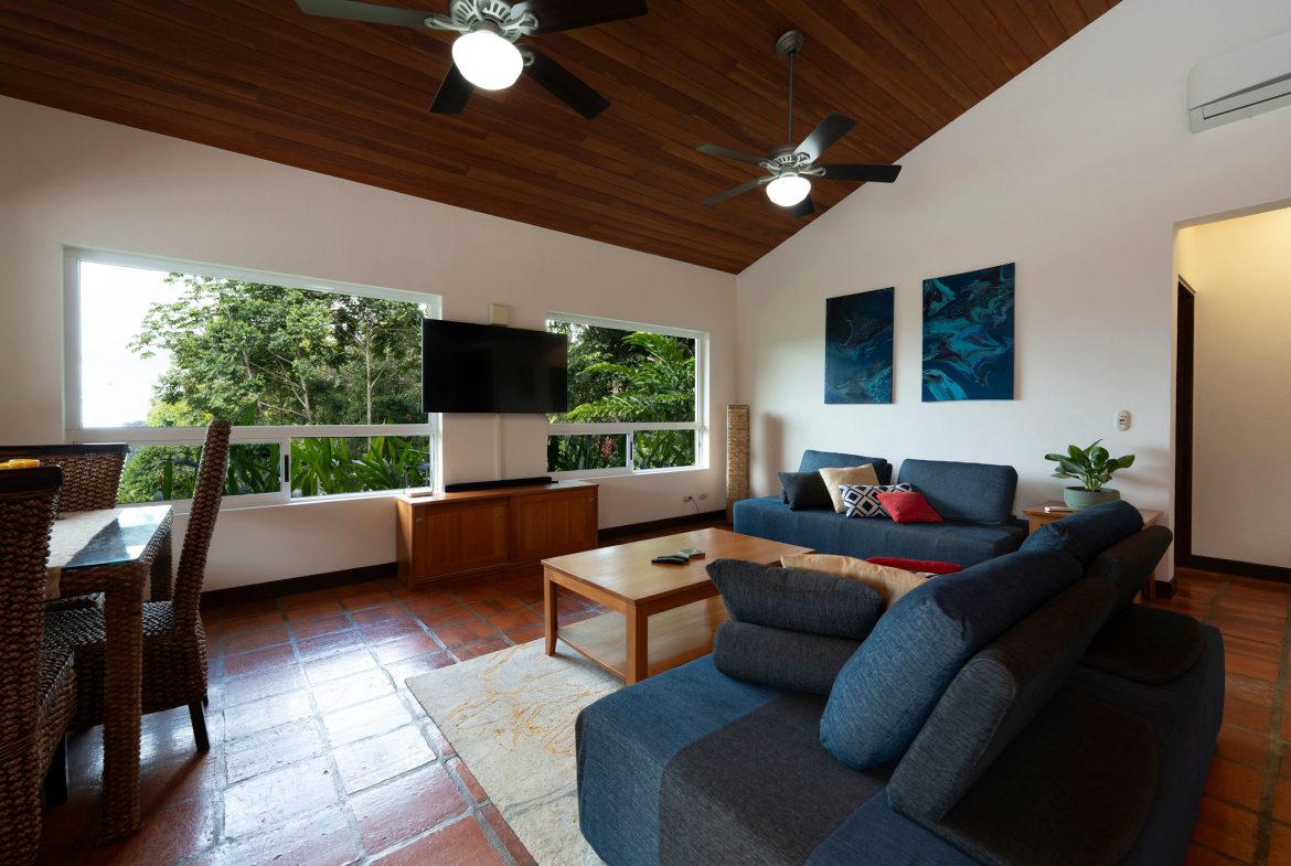 CASA TRANQUILA IN LAGUNAS – HOME, GUEST SUITE, SALON, AND GARAGE WITH WORKSHOP, Uvita, Costa Rica — photo 7