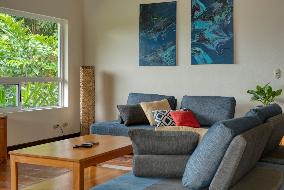 CASA TRANQUILA IN LAGUNAS – HOME, GUEST SUITE, SALON, AND GARAGE WITH WORKSHOP, Uvita, Costa Rica — photo 8
