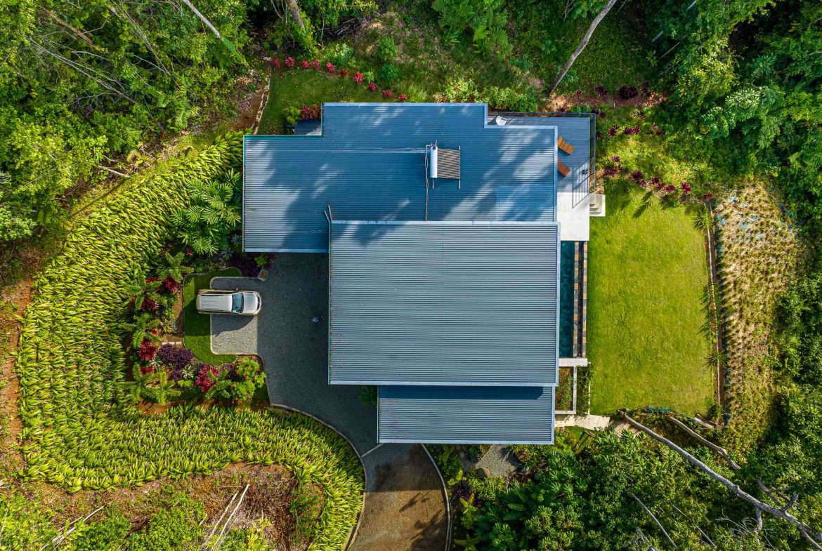 PROPERTY WITH THREE BEDROOM AND PANORAMIC VIEWS OF THE NATURE, IN PORTALON –  1.35 ACRES, Uvita, Costa Rica — photo 1