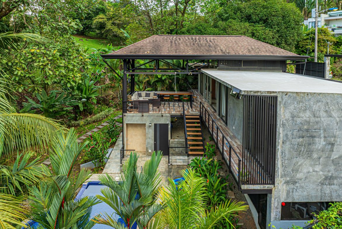 PROPERTY WITH THREE BEDROOM NEAR TO EVERYTHING, IN UVITA – 0.20 ACRES