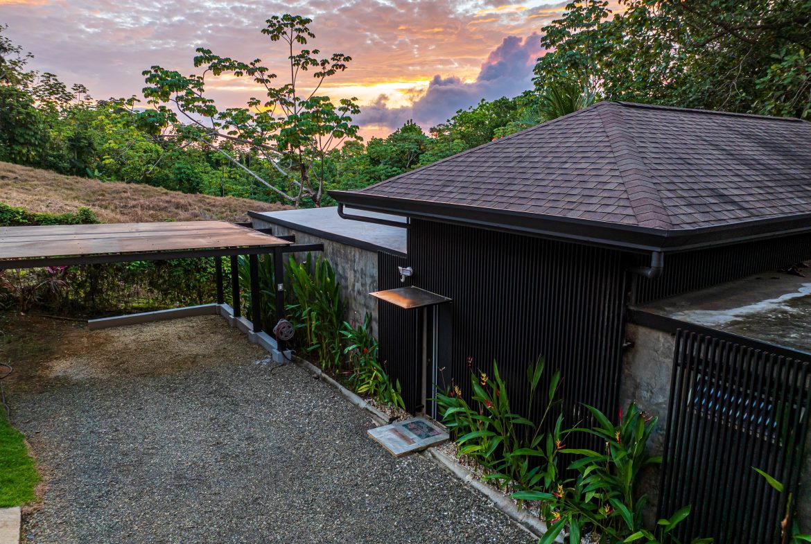 PROPERTY WITH THREE BEDROOM NEAR TO EVERYTHING, IN UVITA – 0.20 ACRES, Uvita, Costa Rica — photo 6