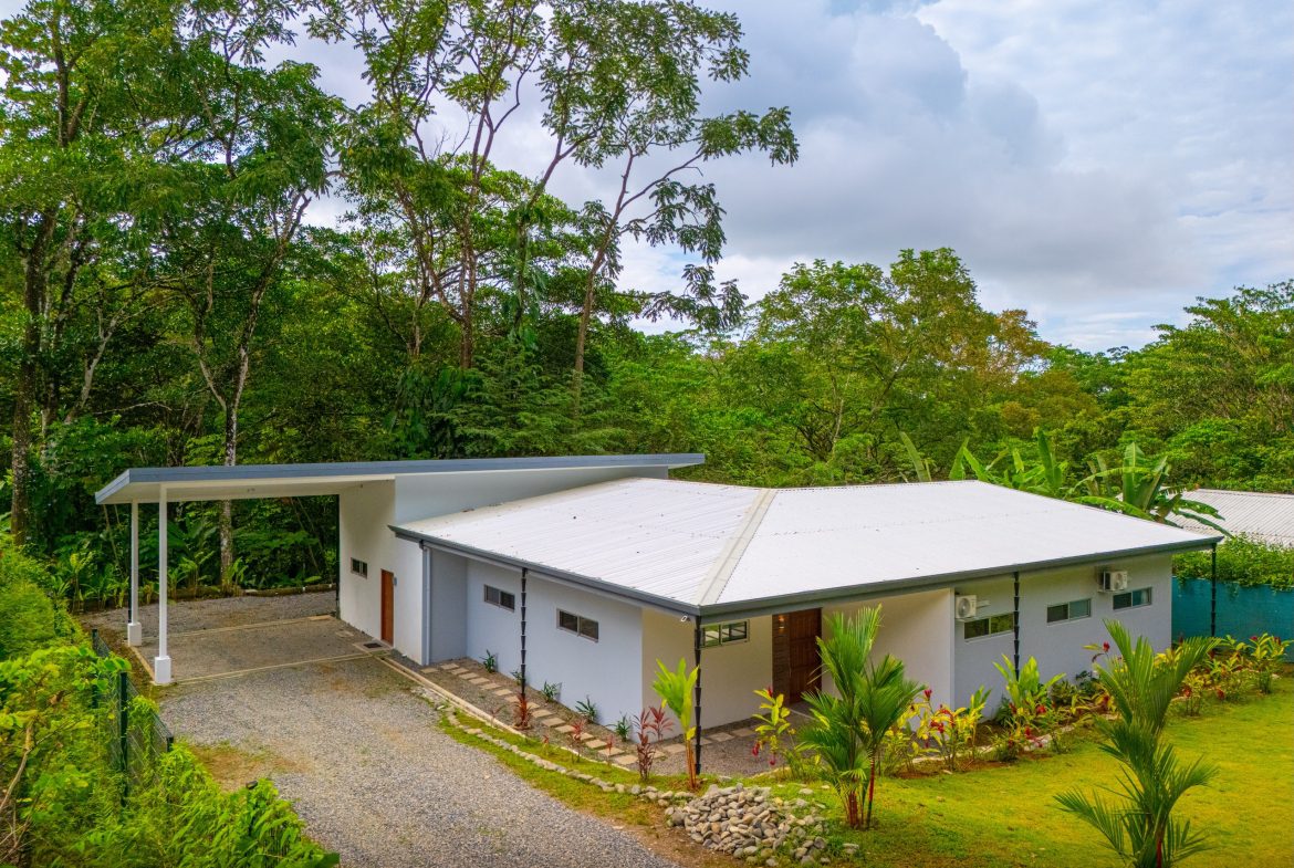PROPERTY WITH THREE BEDROOMS AND NATURE VIEWS, IN UVITA – 0.47 ACRES, Uvita, Costa Rica — photo 4
