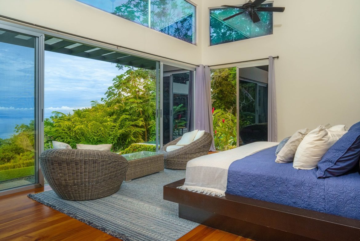 VILLA LUNA PROPERTY WITH THREE BEDROOMS AND SUNSET VIEWS, IN ESCALERAS – 0.66 ACRES