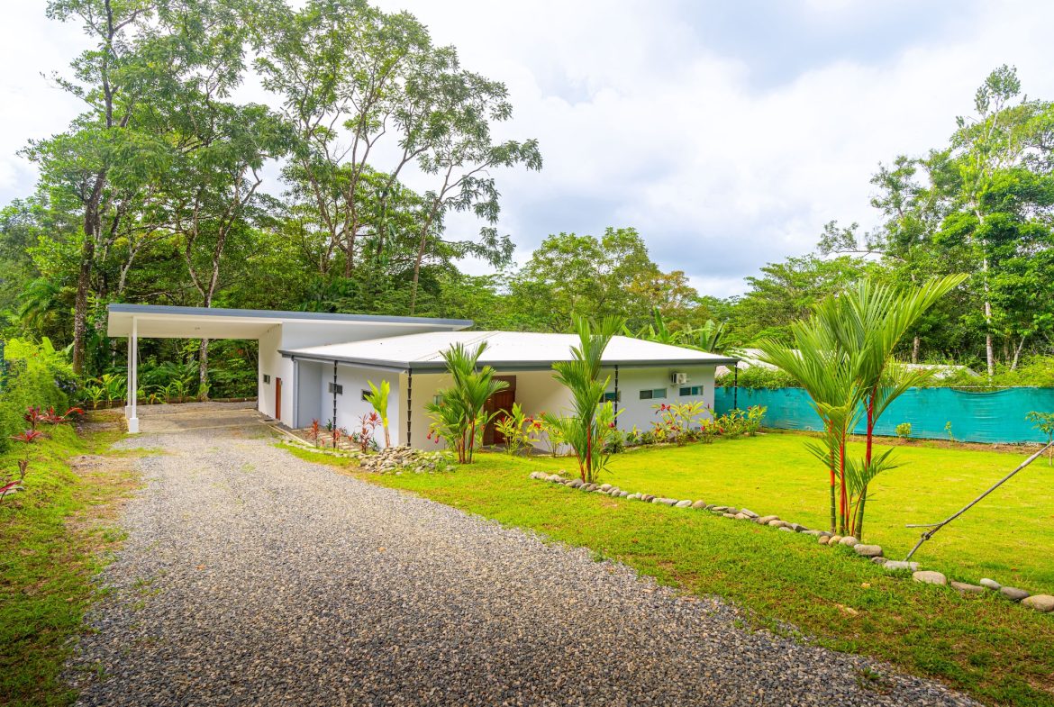 PROPERTY WITH THREE BEDROOMS AND NATURE VIEWS, IN UVITA – 0.47 ACRES, Uvita, Costa Rica — photo 3