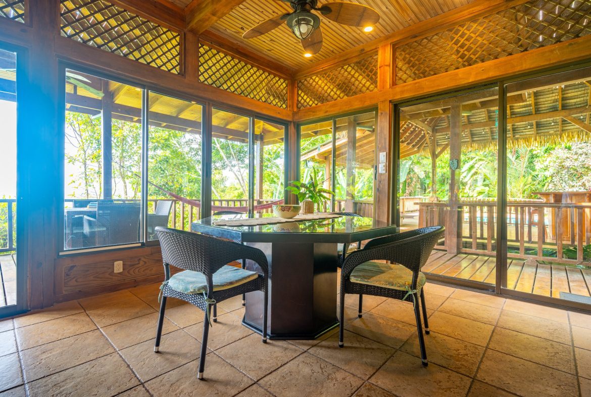 VILLA KRISTINA MOUNTAIN PROPERTY WITH OCEAN VIEWS AND A GUEST HOUSE, IN BALLENA – 3.8 ACRES