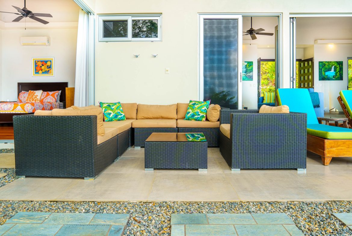 VILLA LUNA PROPERTY WITH THREE BEDROOMS AND SUNSET VIEWS, IN ESCALERAS – 0.66 ACRES, Uvita, Costa Rica — photo 8