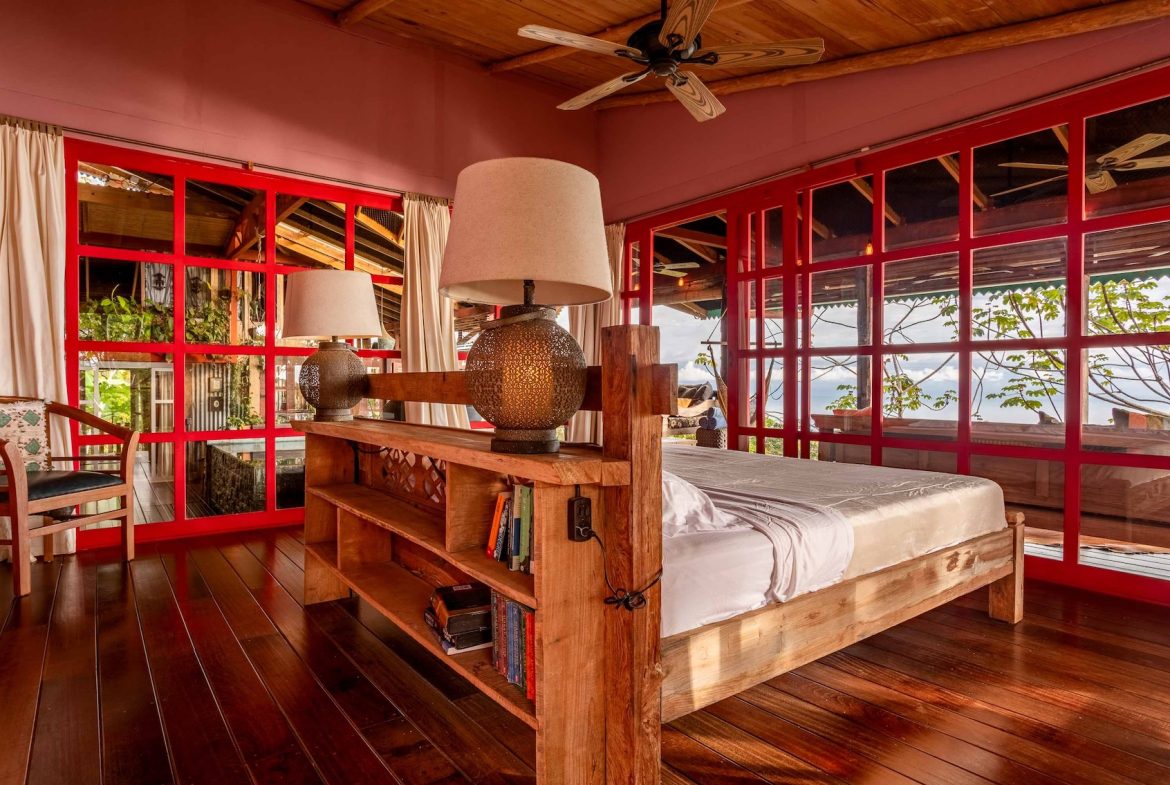 PROPERTY WITH OCEAN AND SUNSET VIEWS, IN ESCALERAS – 1.23 ACRES