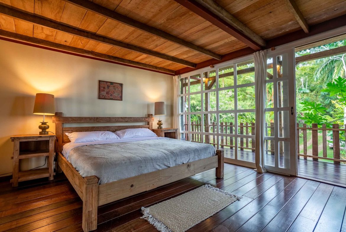 PROPERTY WITH OCEAN AND SUNSET VIEWS, IN ESCALERAS – 1.23 ACRES