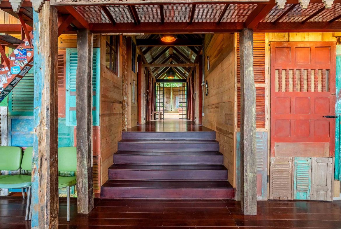 PROPERTY WITH OCEAN AND SUNSET VIEWS, IN ESCALERAS – 1.23 ACRES