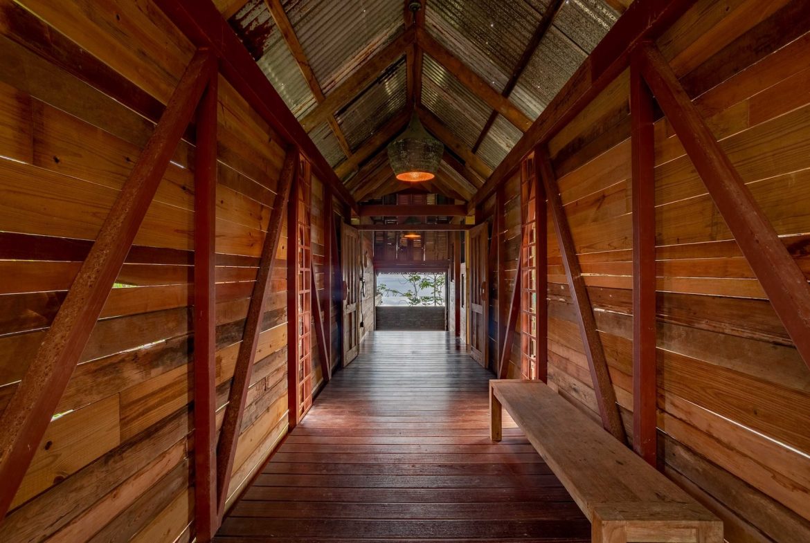 PROPERTY WITH OCEAN AND SUNSET VIEWS, IN ESCALERAS – 1.23 ACRES