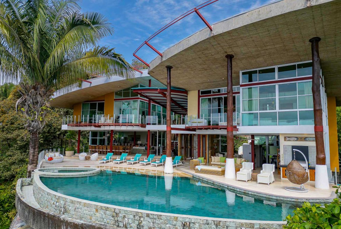 CASA FANTASTICA PROPERTY WITH TEN BEDROOMS AND OCEAN VIEWS, IN MANUEL ANTONIO – 1.3 ACRES, Uvita, Costa Rica — photo 3