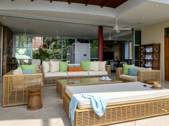 CASA FANTASTICA PROPERTY WITH TEN BEDROOMS AND OCEAN VIEWS, IN MANUEL ANTONIO – 1.3 ACRES, Manuel Antonio, Costa Rica — photo 8
