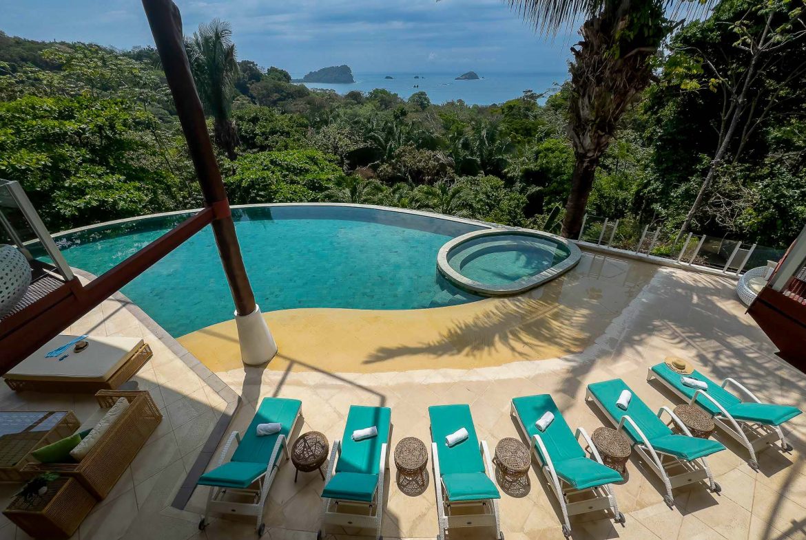CASA FANTASTICA PROPERTY WITH TEN BEDROOMS AND OCEAN VIEWS, IN MANUEL ANTONIO – 1.3 ACRES, Uvita, Costa Rica — photo 5