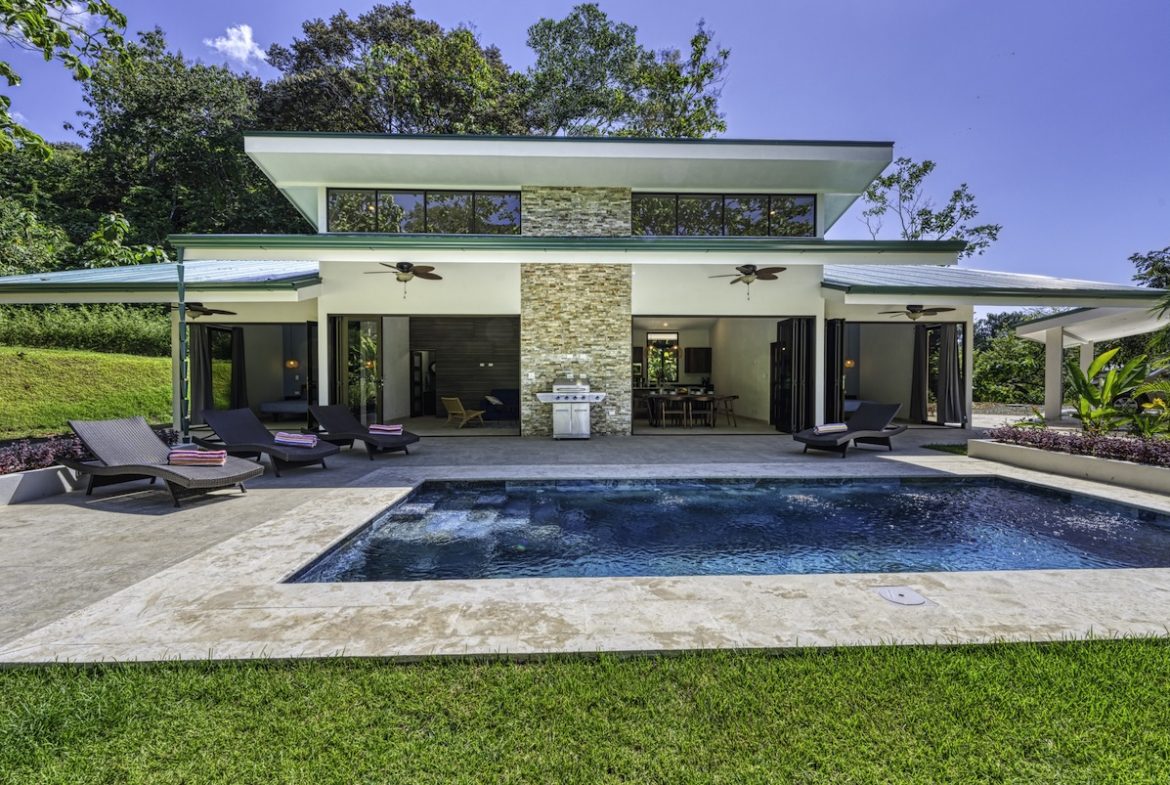 CASA DEL BOSQUE PROPERTY WITH TWO BEDROOM IN THE MIDDLE OF THE NATURE, IN SAVEGRE – 1.23 ACRES, Uvita, Costa Rica — photo 4
