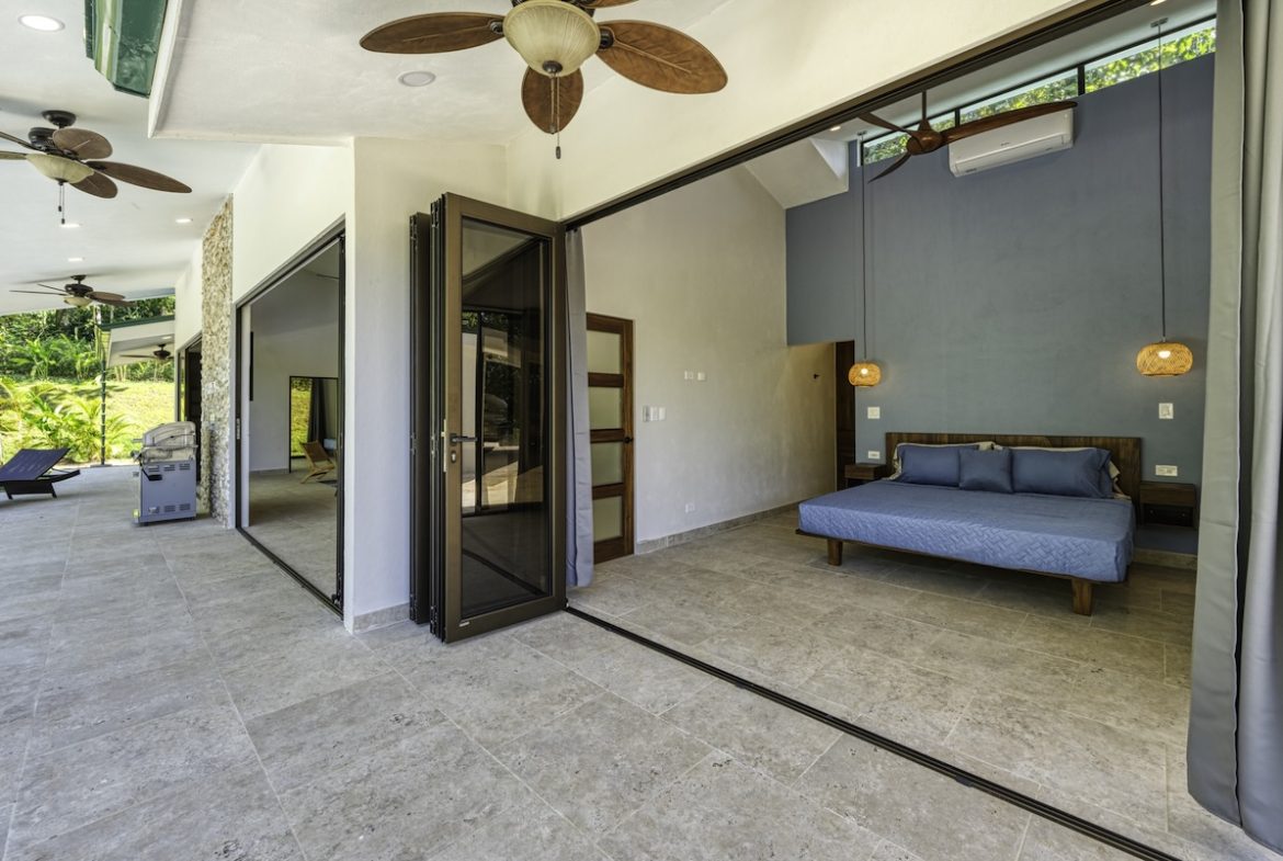 CASA DEL BOSQUE PROPERTY WITH TWO BEDROOM IN THE MIDDLE OF THE NATURE, IN SAVEGRE – 1.23 ACRES