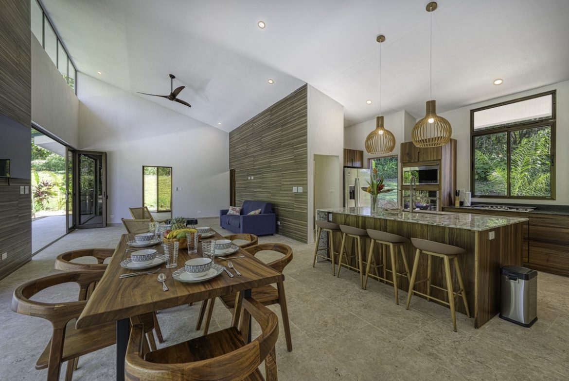 CASA DEL BOSQUE PROPERTY WITH TWO BEDROOM IN THE MIDDLE OF THE NATURE, IN SAVEGRE – 1.23 ACRES