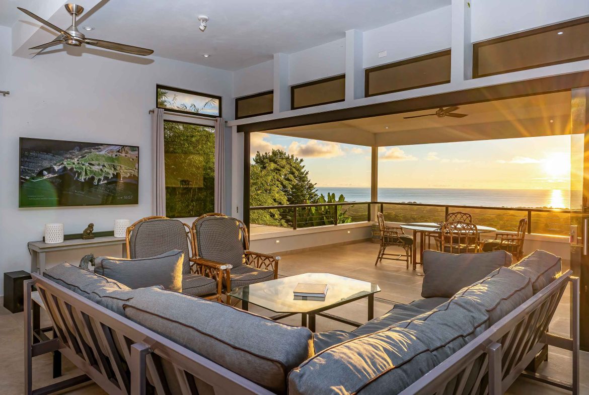 VILLA CIELO AZUL LUXURY PROPERTY WITH SIX BEDROOMS AND OCEAN VIEWS, IN JARDINES DEL MORETE UVITA – 0.55 ACRES
