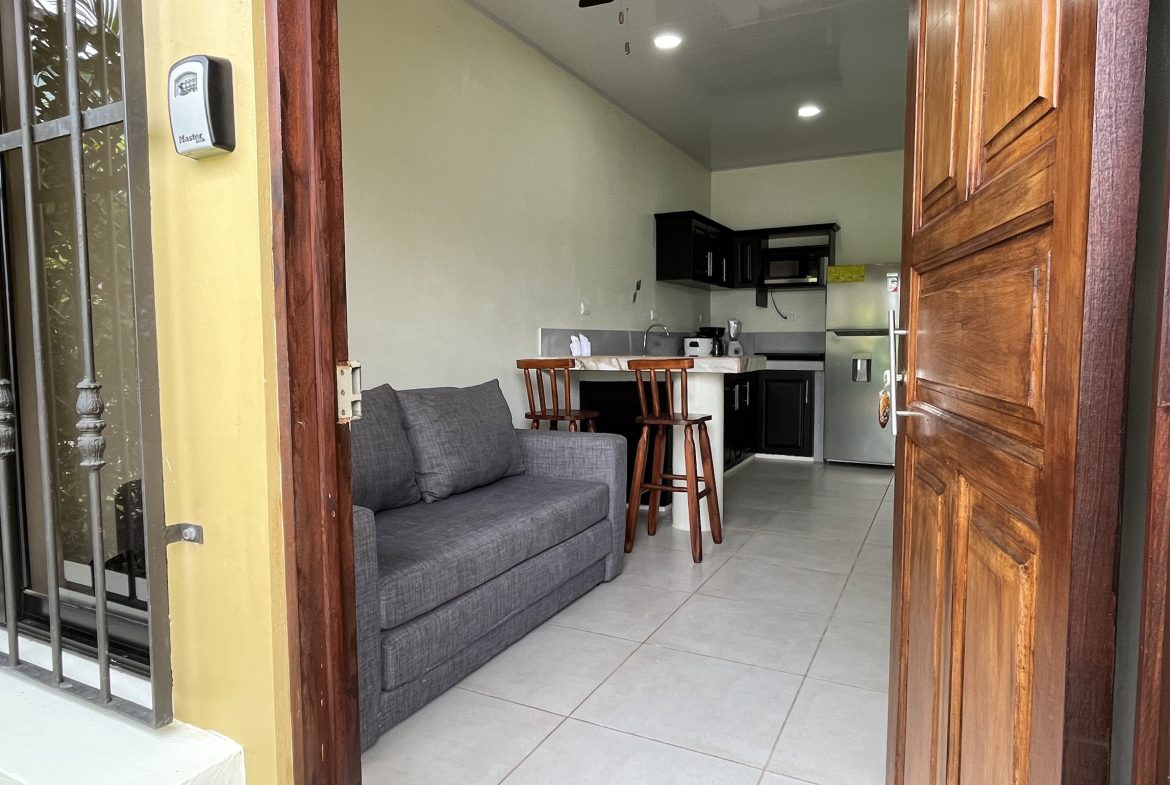 PROPERTY WITH FOUR BEDROOMS A STEPS OF THE BEACH, IN BAHIA BALLENA – 0.11 ACRES, Uvita, Costa Rica — photo 6