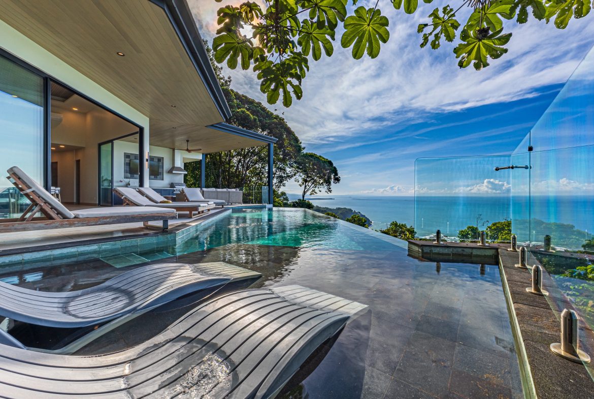 MAJESTIC LUXURY ESTATE WITH FIVE BEDROOMS IN ESCALERAS – 5.5 ACRES, Uvita, Costa Rica — photo 3