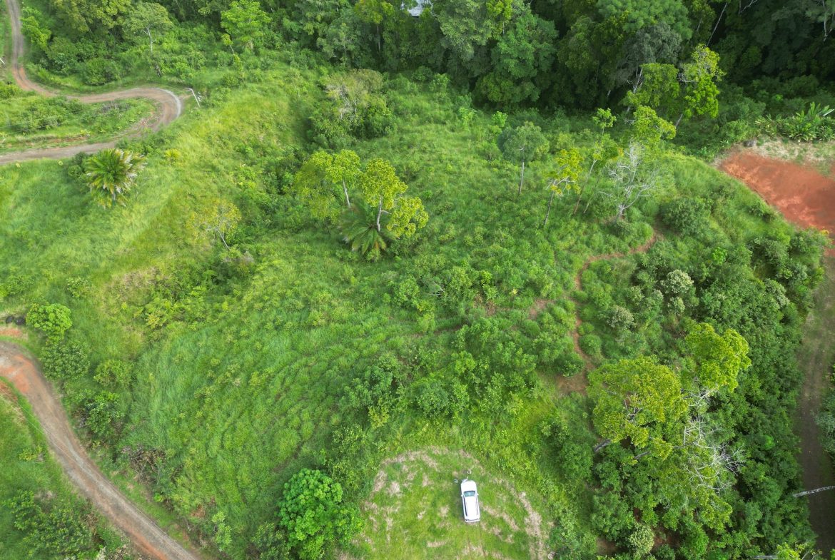BUILDING PROPERTY WITH A WATERFALL VIEWS, IN SAN SALVADOR – 2.4 ACRES