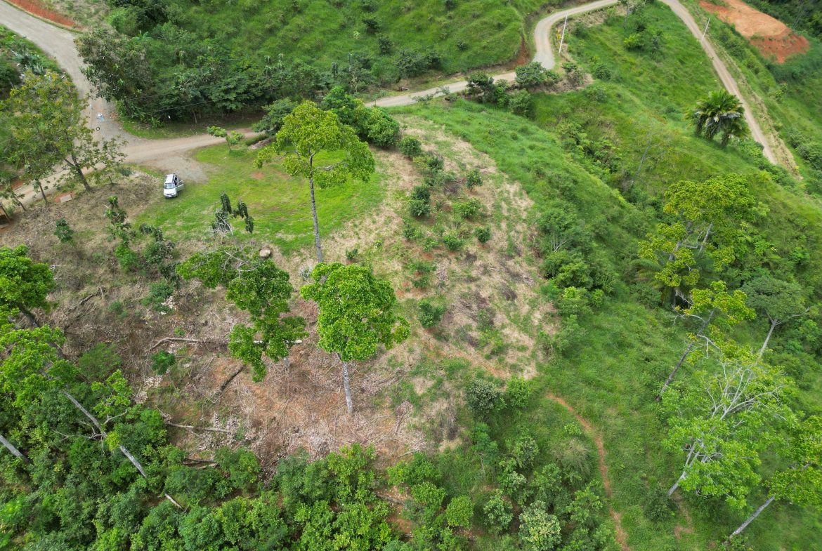 BUILDING PROPERTY WITH A WATERFALL VIEWS, IN SAN SALVADOR – 2.4 ACRES