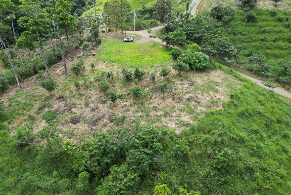 BUILDING PROPERTY WITH A WATERFALL VIEWS, IN SAN SALVADOR – 2.4 ACRES