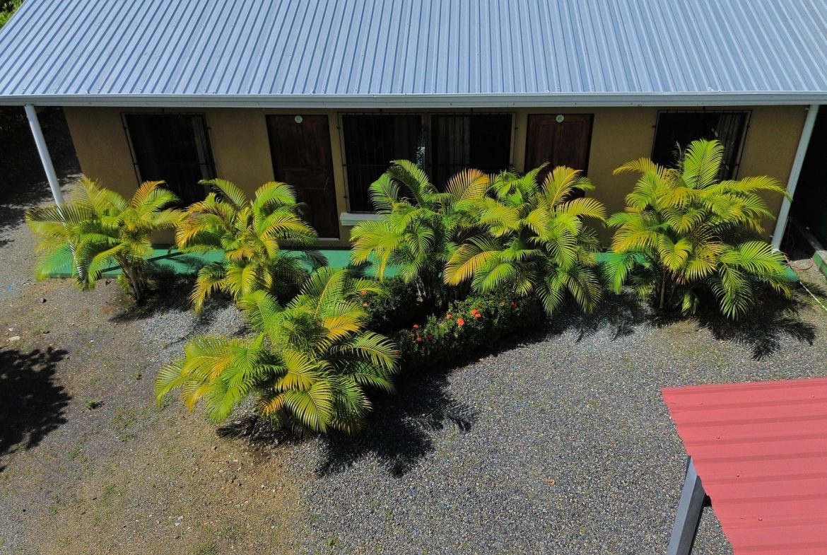 PROPERTY WITH FOUR BEDROOMS A STEPS OF THE BEACH, IN BAHIA BALLENA – 0.11 ACRES, Uvita, Costa Rica — photo 3