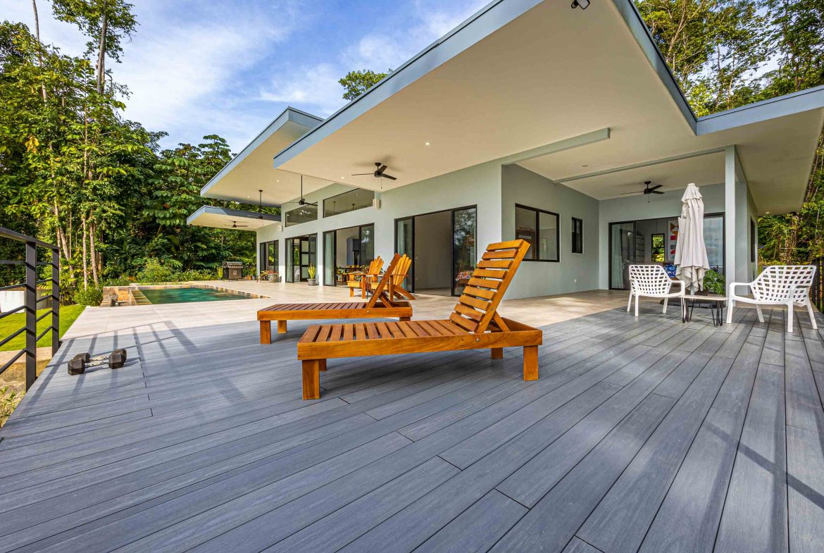 PROPERTY WITH THREE BEDROOM AND PANORAMIC VIEWS OF THE NATURE, IN PORTALON –  1.35 ACRES