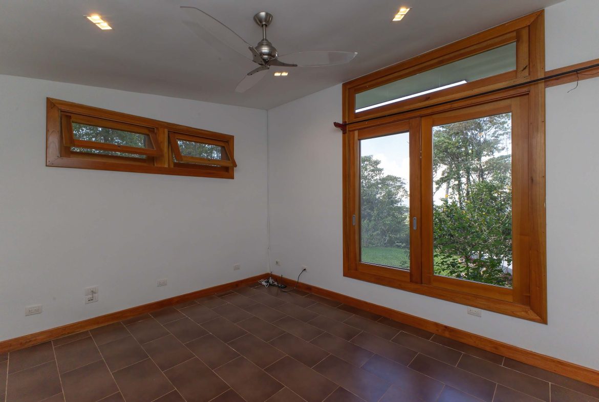 VILLA CHIRRIPO PROPERTY WITH PANORAMIC VIEWS OF THE MOUNTAINS AND SUNSET, IN RIVAS – 8.7 ACRES