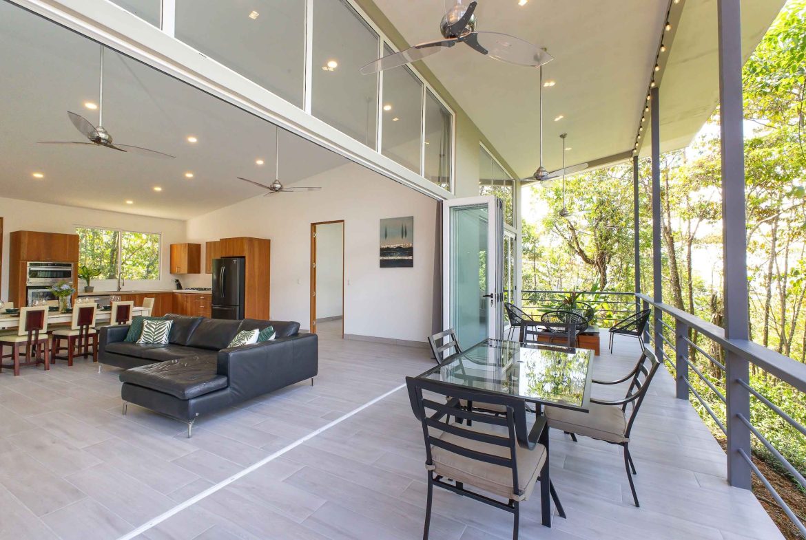 VILLA CHIRRIPO PROPERTY WITH PANORAMIC VIEWS OF THE MOUNTAINS AND SUNSET, IN RIVAS – 8.7 ACRES