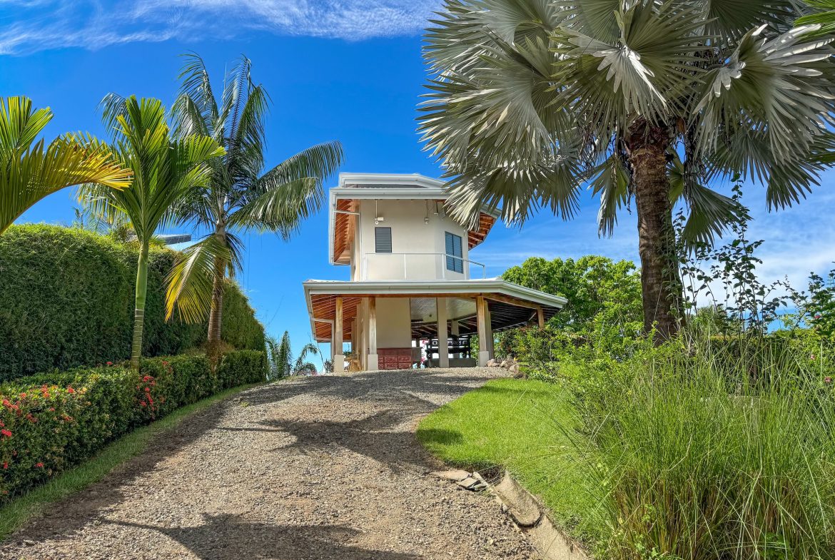 MOUNTAIN PROPERTY WITH ONE BEDROOM WITH OCEAN FRONT VIEWS, IN CINCO VENTANAS – 0.64 ACRES, Uvita, Costa Rica — photo 4