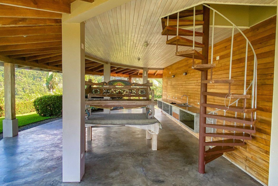 MOUNTAIN PROPERTY WITH ONE BEDROOM WITH OCEAN FRONT VIEWS, IN CINCO VENTANAS – 0.64 ACRES