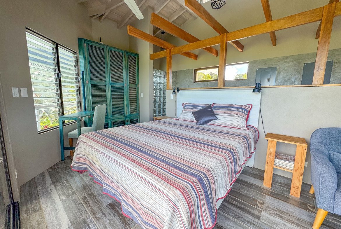 MOUNTAIN PROPERTY WITH ONE BEDROOM WITH OCEAN FRONT VIEWS, IN CINCO VENTANAS – 0.64 ACRES