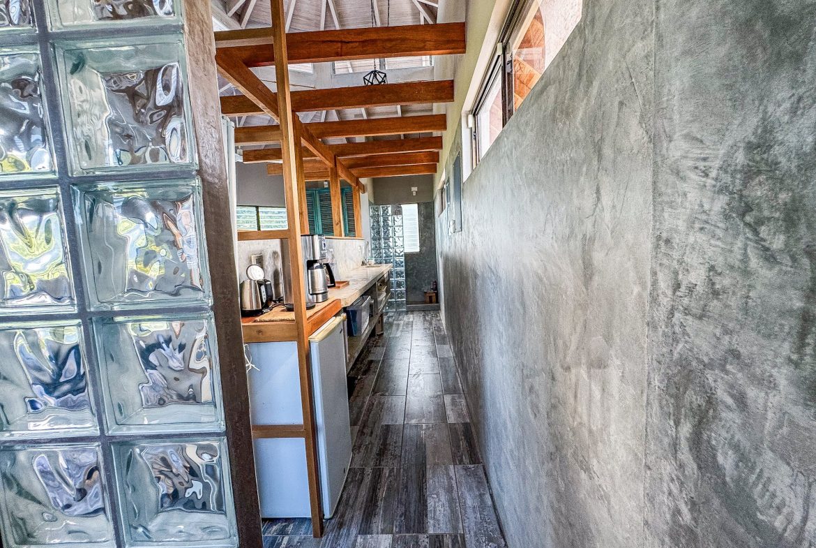 MOUNTAIN PROPERTY WITH ONE BEDROOM WITH OCEAN FRONT VIEWS, IN CINCO VENTANAS – 0.64 ACRES