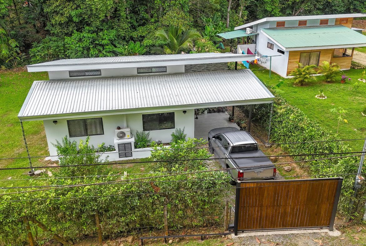 PROPERTY WITH FRUIT TREES IN A BEAUTIFUL GARDEN, IN OJOCHAL – 0.26 ACRES, Uvita, Costa Rica — photo 3