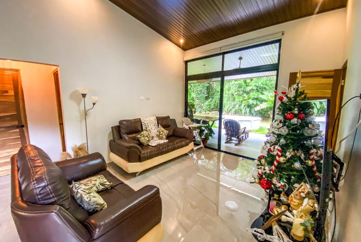 PROPERTY WITH FRUIT TREES IN A BEAUTIFUL GARDEN, IN OJOCHAL – 0.26 ACRES, Uvita, Costa Rica — photo 5