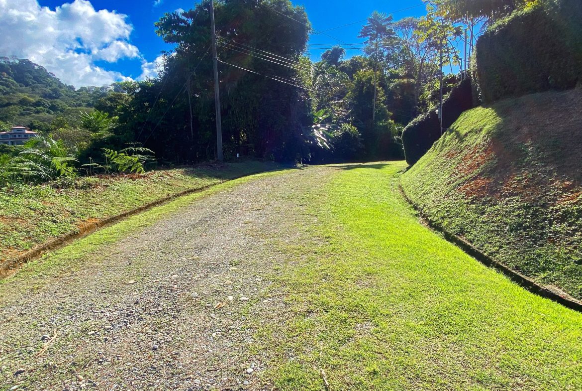 MOUNTAIN PROPERTY WITH ONE BEDROOM WITH OCEAN FRONT VIEWS, IN CINCO VENTANAS – 0.64 ACRES
