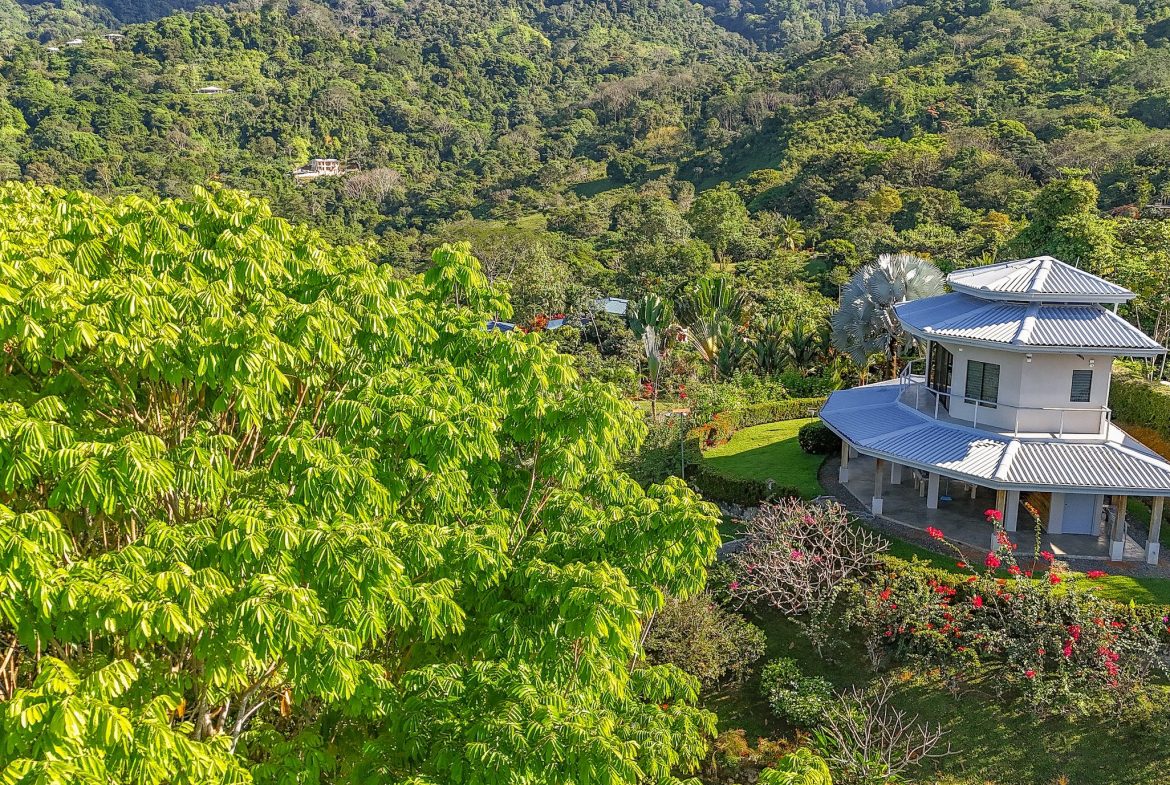 MOUNTAIN PROPERTY WITH ONE BEDROOM WITH OCEAN FRONT VIEWS, IN CINCO VENTANAS – 0.64 ACRES