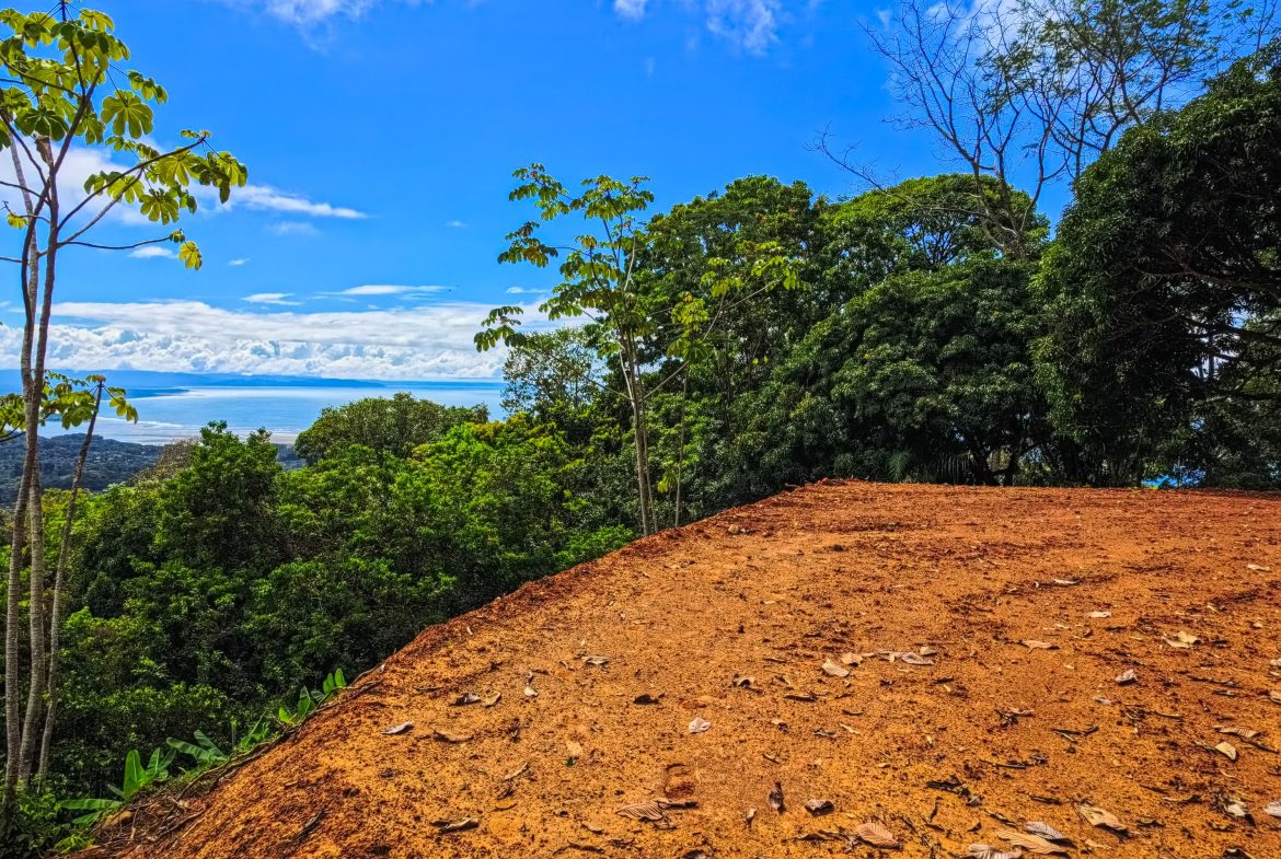 BUILDING PROPERTY WITH PANORAMIC VIEWS OF THE OCEAN, IN CINCO VENTANAS – 0.47 ACRES