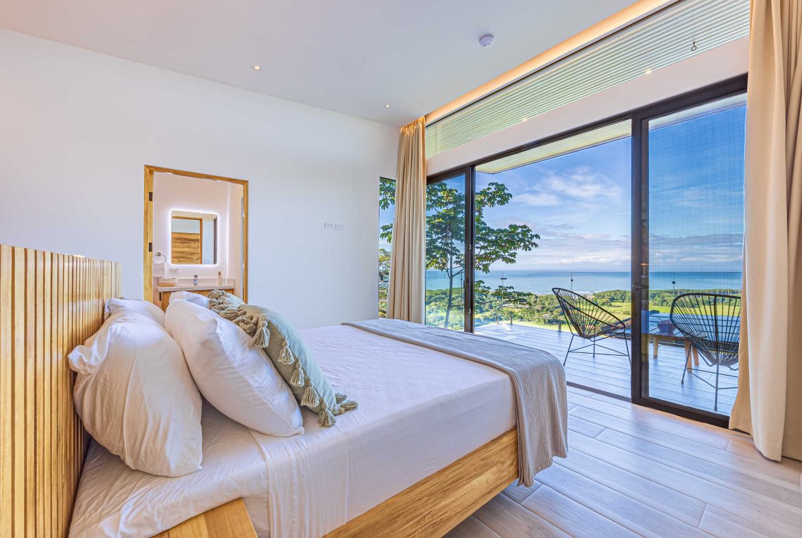 PROPERTY WITH FOUR BEDROOM AND SUNSET VIEWS SURROUNDED IN OF THE NATURE, IN HATILLO – 1.42 ACRES