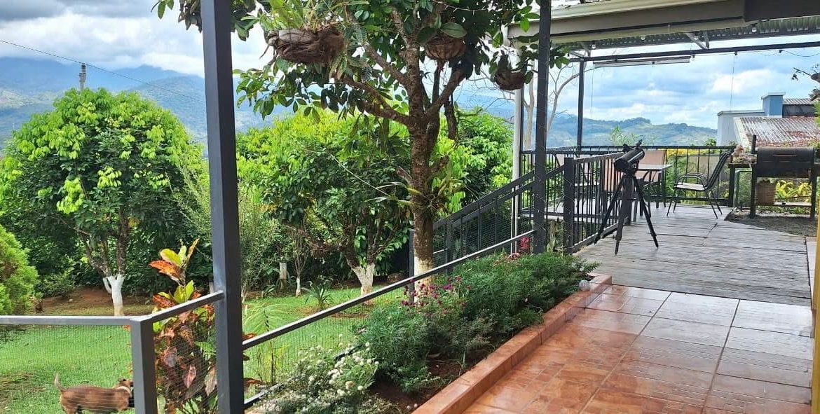 AFFORDABLE AND BEAUTIFUL CHIRRIPO VIEW 2-BEDROOM HOME IN MIRAVALLES ON 0.15 ACRES, Uvita, Costa Rica — photo 6