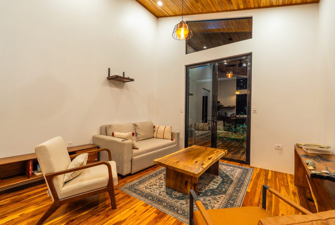 PROPERTY WITH ONE BEDROOM WITH BEAUTIFUL VIEWS OF THE NATURE, IN QUIZARRA PEREZ ZELEDON – 4.5 ACRES