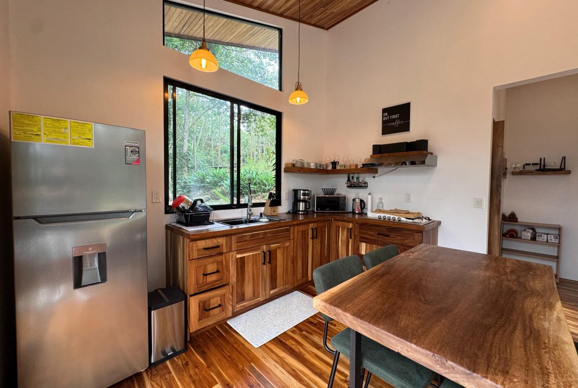 PROPERTY WITH ONE BEDROOM WITH BEAUTIFUL VIEWS OF THE NATURE, IN QUIZARRA PEREZ ZELEDON – 4.5 ACRES